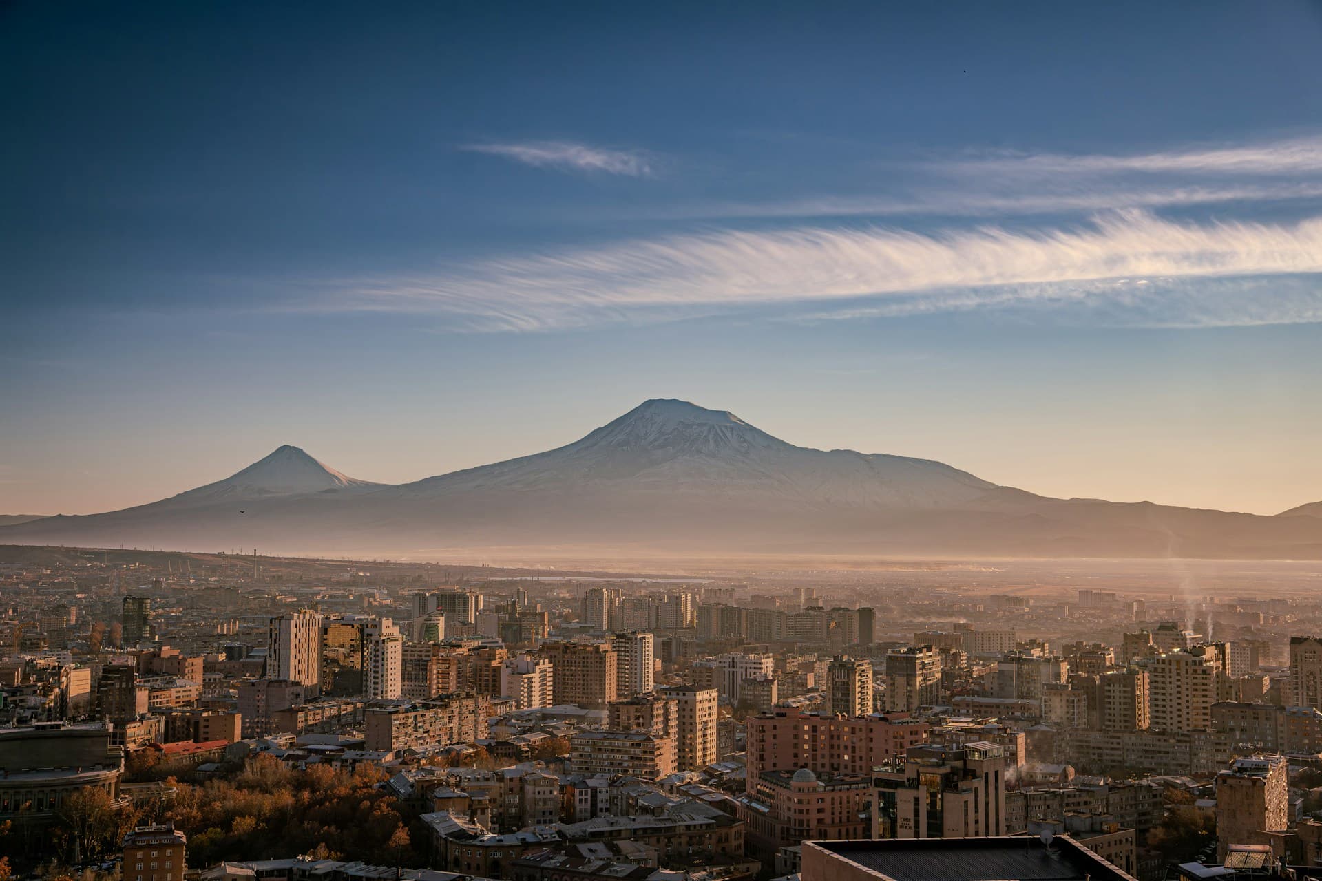 Vue d’Erevan en Arménie avec le mont Ararat